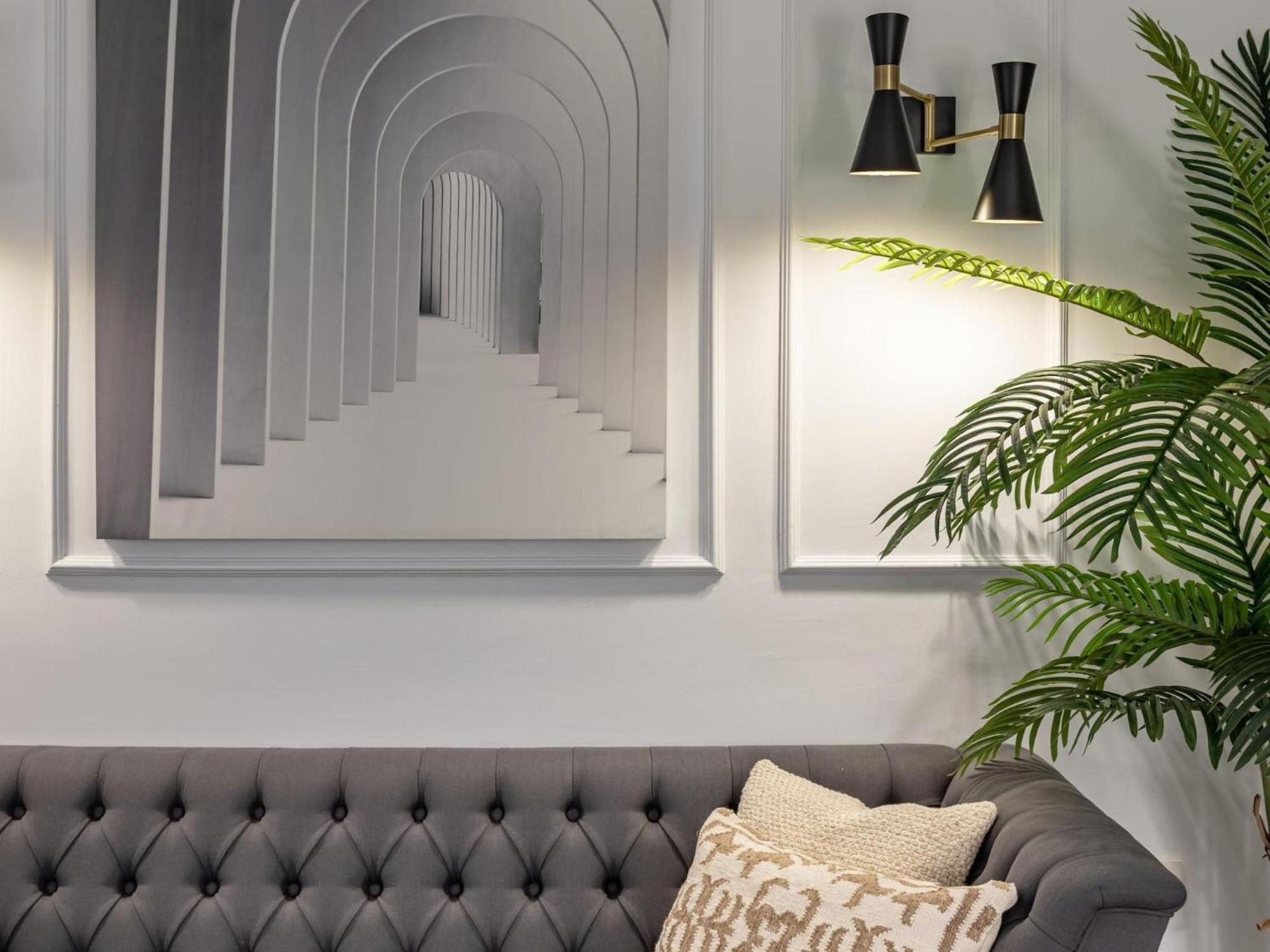Central Stylish And Elegant 1 & 2 Bedroom Apartments III Granada Ngoại thất bức ảnh