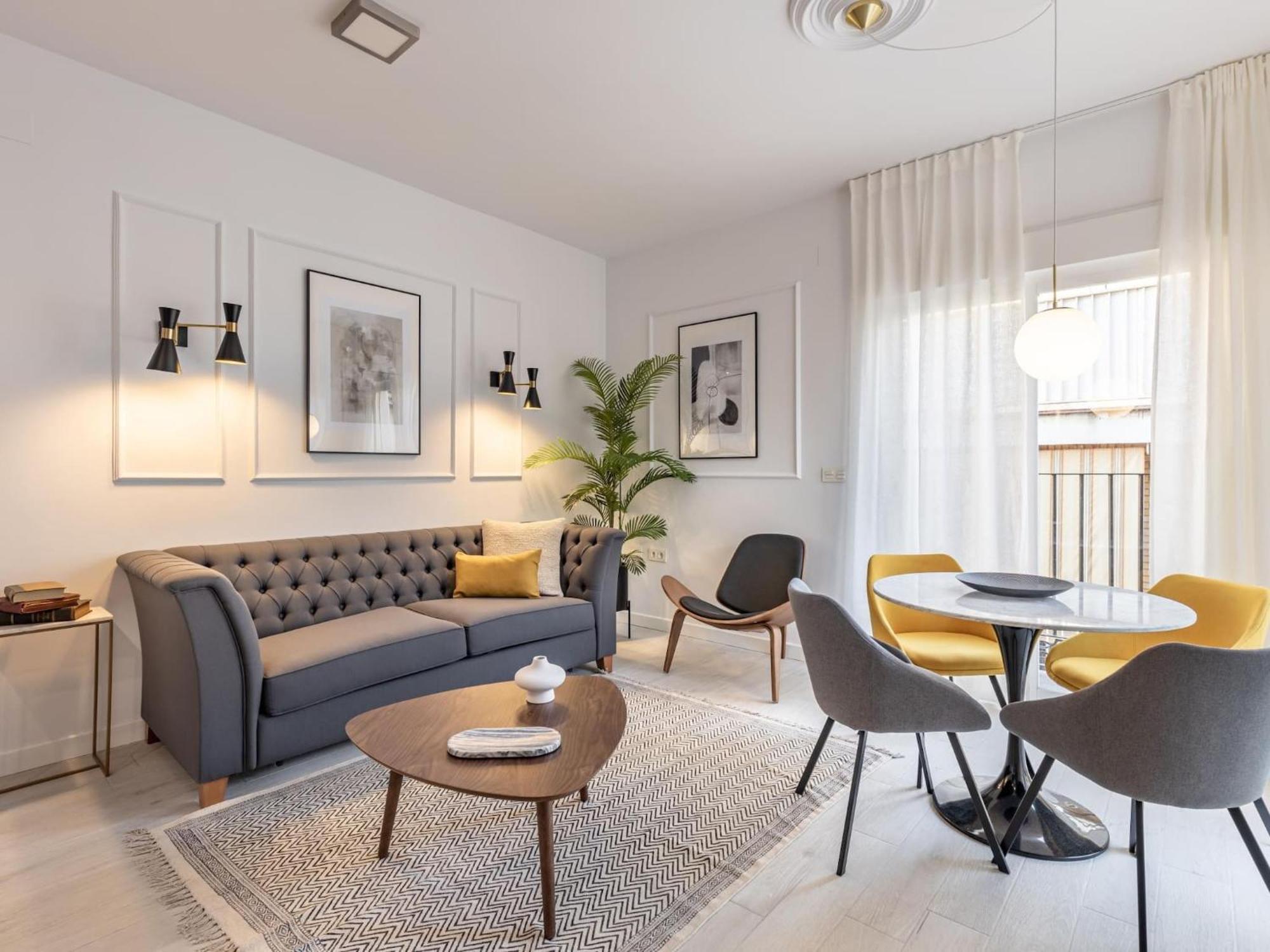 Central Stylish And Elegant 1 & 2 Bedroom Apartments III Granada Ngoại thất bức ảnh